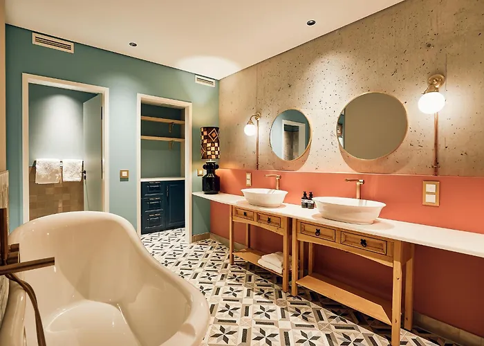 Viva - Ein Haus Brunnen Baut Hotel 3*